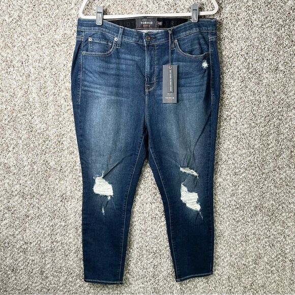 Torrid Jeans Womens 18 Premium Stretch Sky High Distressed Denim Skinny Crop NWT - Picture 1 of 13